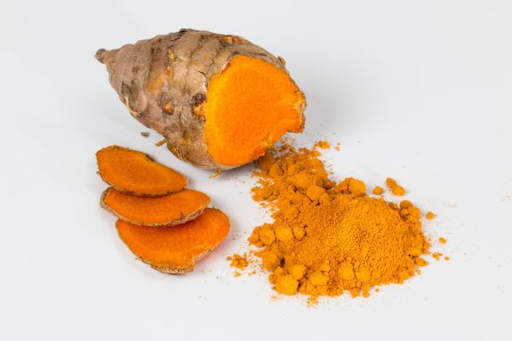 Turmeric ~anti-inflammatory, aids digestion, skin health