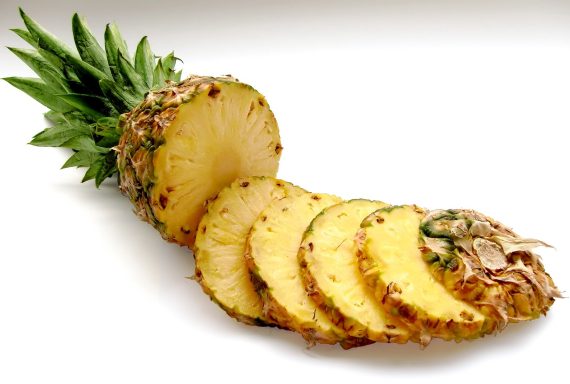 Pineapple ~ anti-oxidant, weight loss, low-calorie, aids digestion, anti-inflammatory, skin health